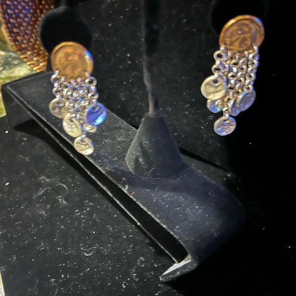 Pierced earrings - Picture 3 of 4